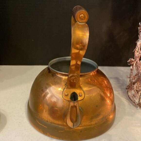 Vintage Antique 7" Copper Teapot Kettle with Lid - Picture 8 of 16